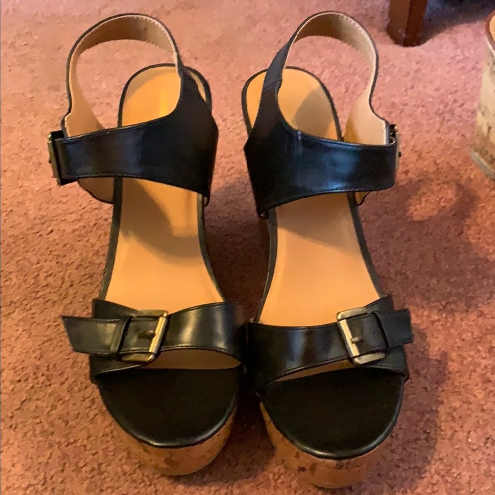 NWOT Women’s Size 11 Black Wedges